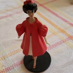 BARBIE FIGURINE